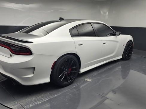 Used 2023 Dodge Charger Scat Pack w/ Dynamics Package image 8