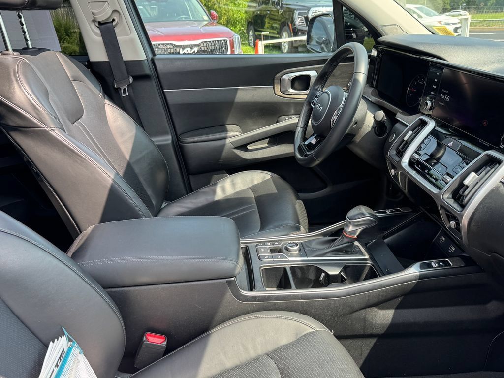 Used 2023 Kia Sorento X-Line EX AWD/4WD image 30