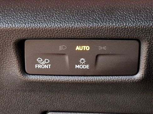 Certified 2025 Volkswagen Tiguan SEL R-Line AWD/4WD image 25