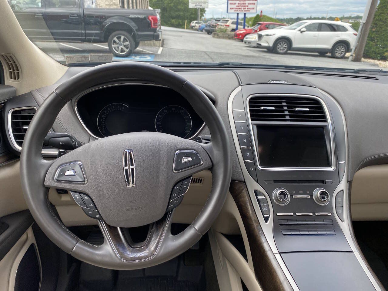 Used 2016 Lincoln MKX Reserve w/ Climate Package AWD/4WD image 24
