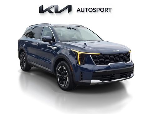 Certified 2025 Kia Sorento S w/ Panoramic Sunroof Package FWD image 3