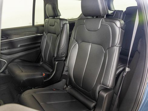 New 2026 Jeep Grand Cherokee L Limited AWD/4WD image 37