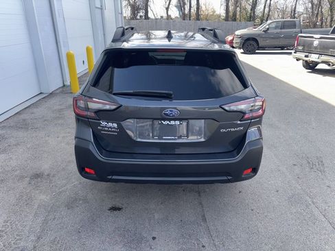 Used 2024 Subaru Outback Premium image 2