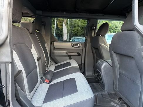 Used 2022 Ford Bronco 4-Door AWD/4WD image 13