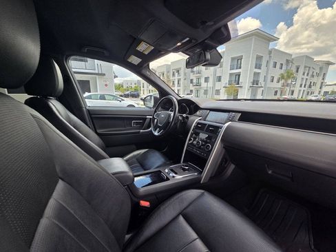 Used 2018 Land Rover Discovery Sport SE AWD/4WD image 45