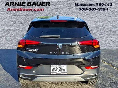 Certified 2024 Buick Encore GX Preferred AWD/4WD image 8