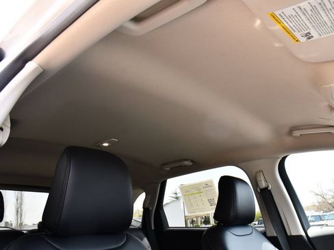 Used 2024 Ford Edge SEL w/ Convenience Package AWD/4WD image 18