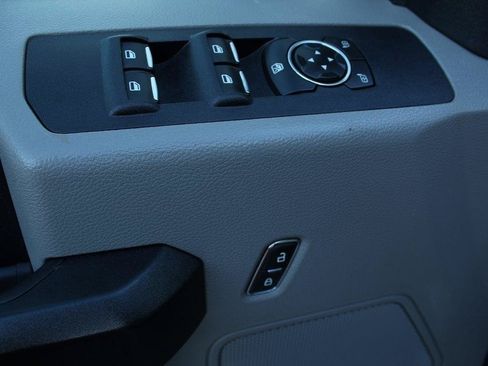 Used 2019 Ford F250 XL w/ Power Equipment Group RWD image 15