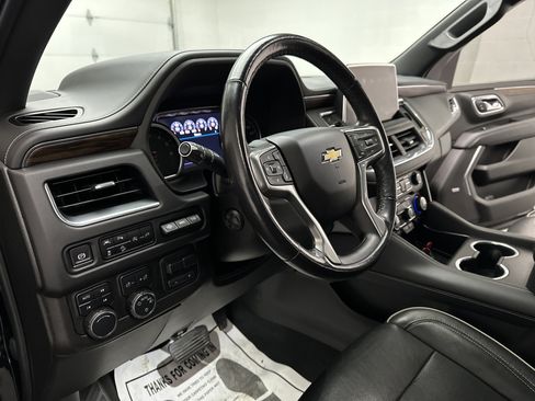 Used 2021 Chevrolet Tahoe Premier w/ Premium Package image 19