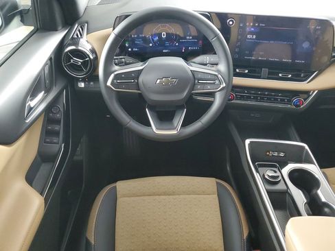 Used 2025 Chevrolet Equinox ACTIV image 14