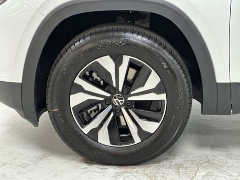 New 2026 Volkswagen Atlas SE FWD image 25