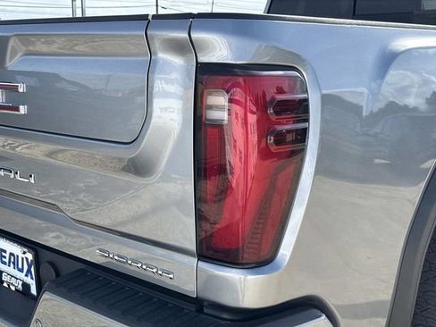 Used 2024 GMC Sierra 2500 Denali w/ Denali Reserve Package AWD/4WD image 12