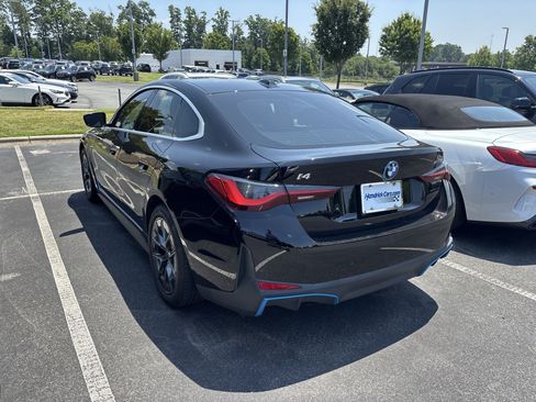 Used 2023 BMW i4 eDrive35 RWD image 19