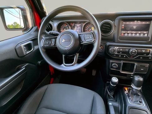 Used 2022 Jeep Wrangler Unlimited Sport AWD/4WD image 6