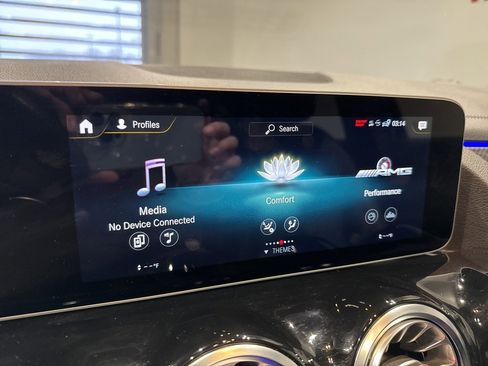 Used 2021 Mercedes-Benz GLA 35 AMG 4MATIC image 18