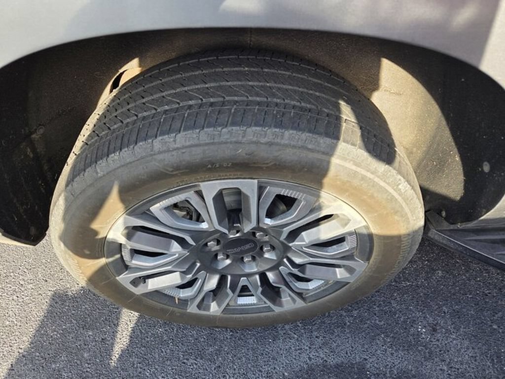 Used 2025 GMC Yukon Elevation w/ LPO, Floor Liner Package RWD image 13