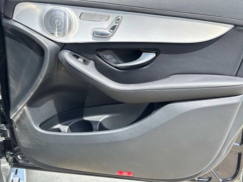 Used 2023 Mercedes-Benz GLC 300 4MATIC Coupe image 16