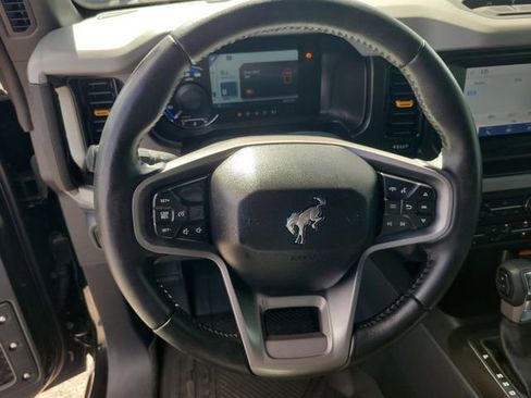 Used 2022 Ford Bronco Badlands w/ Sasquatch Package image 17