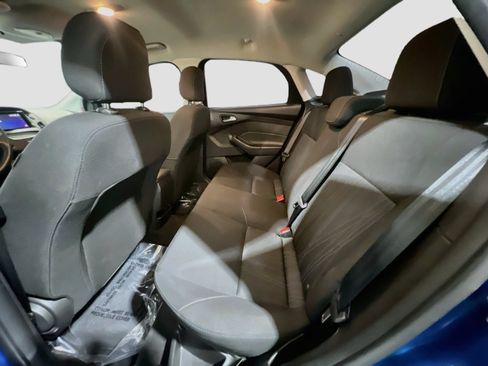 Used 2018 Ford Focus SE FWD image 16