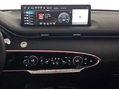 Used 2025 Genesis GV70 3.5T Sport w/ Sport Prestige Package image 26