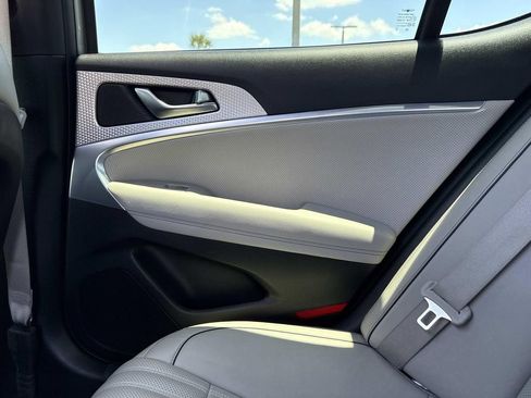 Used 2023 Genesis G70 2.0T w/ Sport Prestige Package RWD image 17