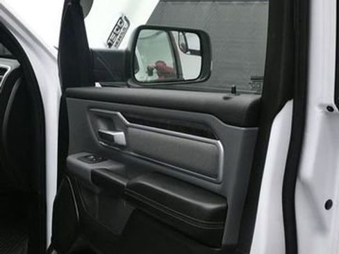 Used 2022 RAM 1500 Big Horn AWD/4WD image 13