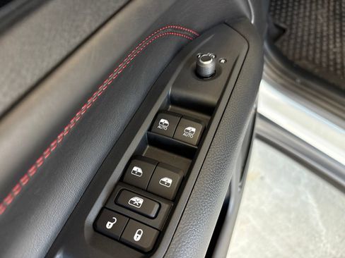 New 2026 Jeep Compass Trailhawk AWD/4WD image 11