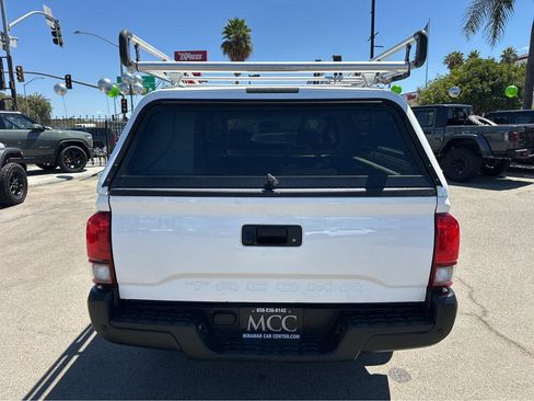 Used 2021 Toyota Tacoma SR image 12