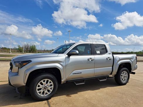 New 2026 Toyota Tacoma SR5 image 9