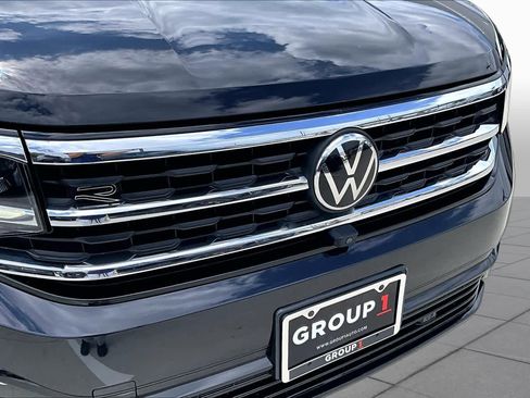 Used 2023 Volkswagen Atlas Cross Sport SEL Premium R-Line AWD/4WD image 47