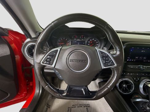 Used 2020 Chevrolet Camaro LT image 13