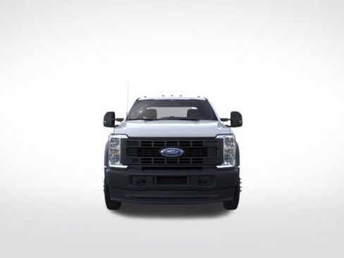 New 2026 Ford F550 4x4 Crew Cab image 8