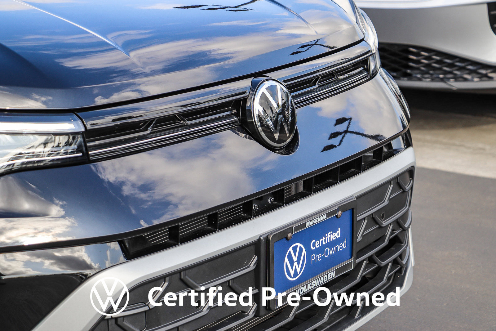 Used 2025 Volkswagen Taos SE FWD image 6