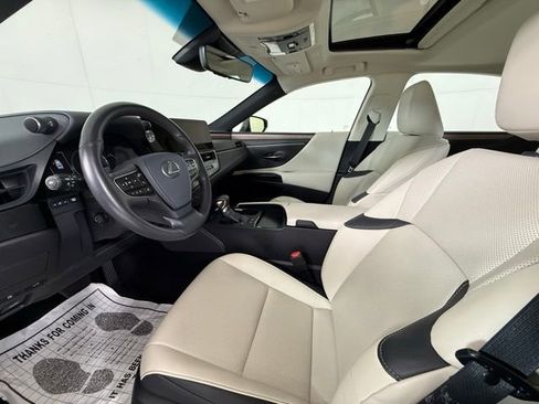 Certified 2025 Lexus ES 300h 300h image 5