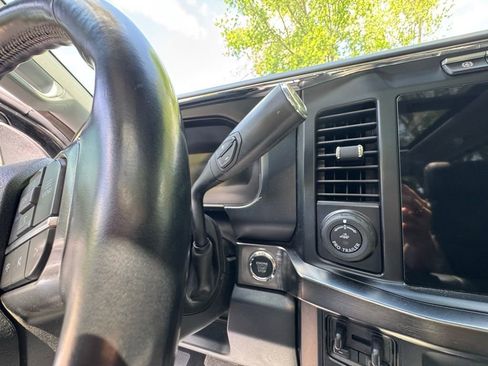 Used 2023 Ford F350 Lariat w/ Lariat Ultimate Package AWD/4WD image 28