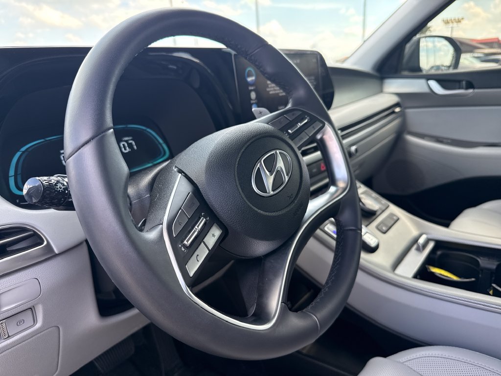 Used 2025 Hyundai Palisade SEL FWD image 19