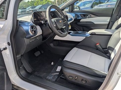 New 2026 Chevrolet Equinox EV LT FWD image 6