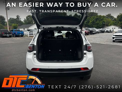 Used 2025 Jeep Compass Limited w/ Elite Group AWD/4WD image 30