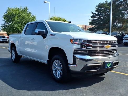 Certified 2020 Chevrolet Silverado 1500 LT w/ All-Star Edition AWD/4WD image 3