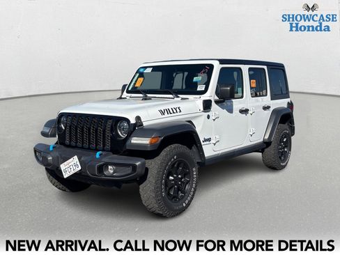 Used 2023 Jeep Wrangler Unlimited w/ Cold Weather Group image 2