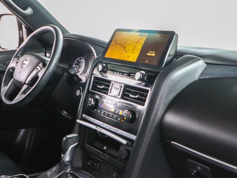 Used 2024 Nissan Armada SL w/ Midnight Edition Package image 28