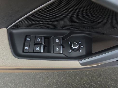 Used 2025 Audi A3 2.0T Premium w/ Convenience Package image 30