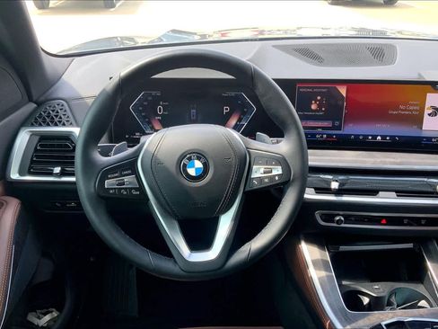 Used 2024 BMW X5 sDrive40i w/ Parking Assistance Package image 5