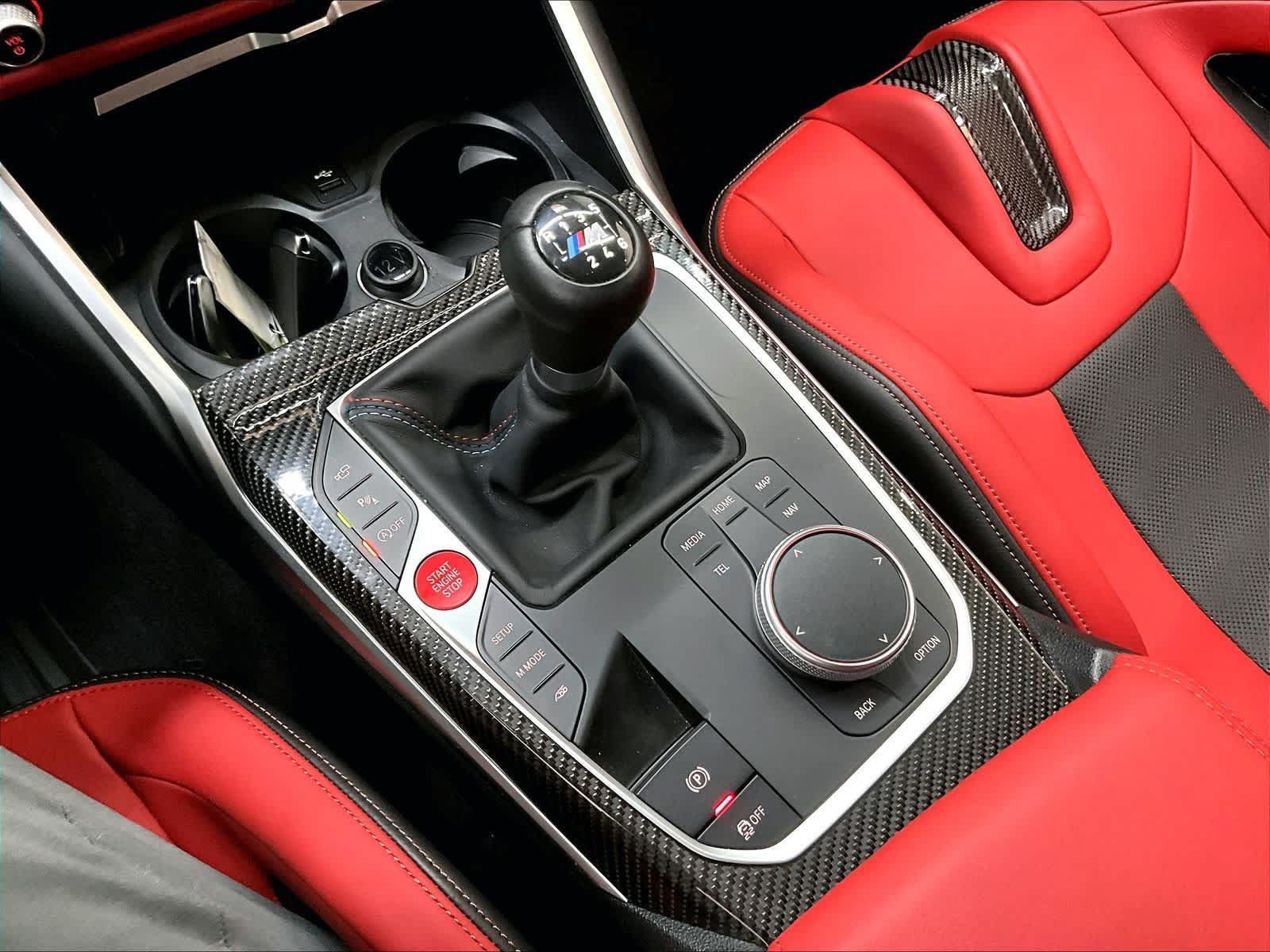 Used 2025 BMW M3 w/ M Carbon Exterior Package RWD image 36