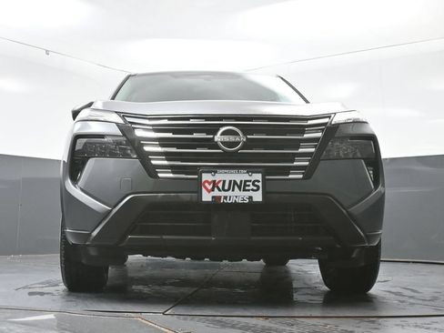 Used 2024 Nissan Rogue S AWD/4WD image 51