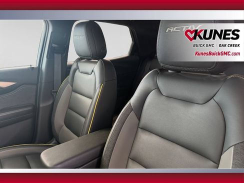 Used 2024 Chevrolet TrailBlazer ACTIV w/ Convenience Package FWD image 23