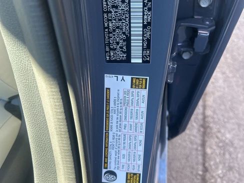 New 2026 Toyota Prius XLE image 4