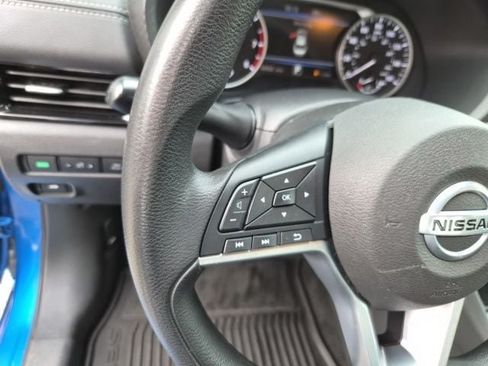 Used 2023 Nissan Sentra SV FWD image 18