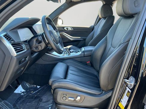 Used 2022 BMW X5 xDrive40i w/ Premium Package image 24