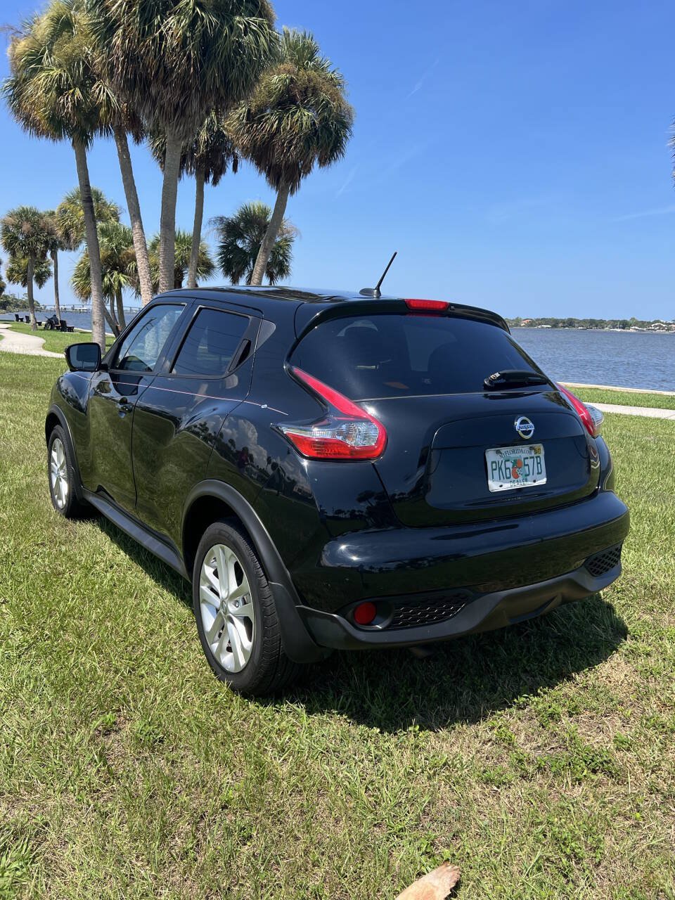 Used 2016 Nissan Juke SV w/ Technology Package FWD image 3
